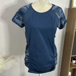 Athleta • Camo fastest track tee shirt scrunched short sleeve XL 349662